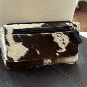 Maya Cowhide Key & Card Holder - Black and Cream